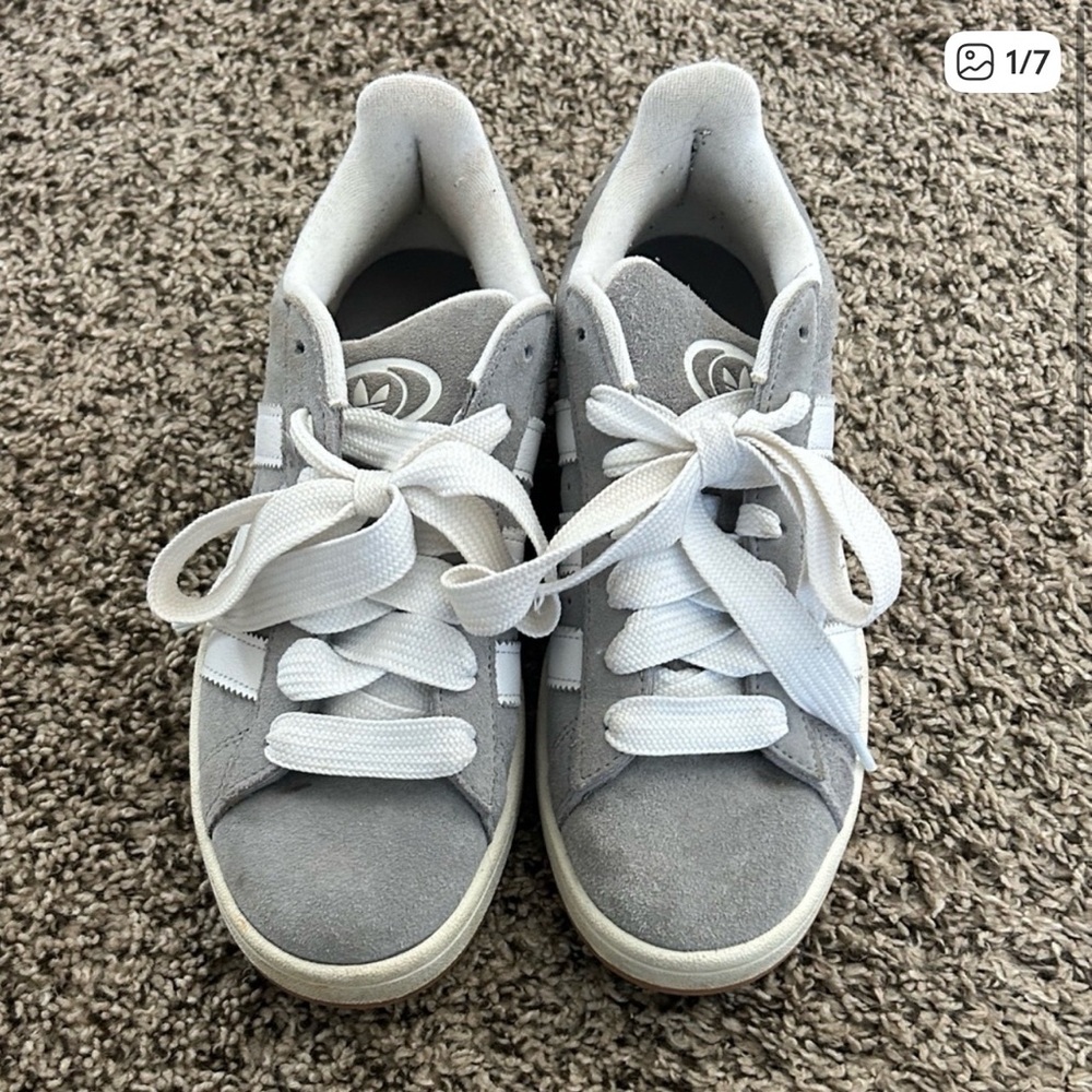 Gray and white Adidas Campus